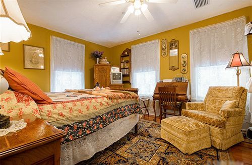 Alling House Bed And Breakfast Ориндж-Сити Экстерьер фото